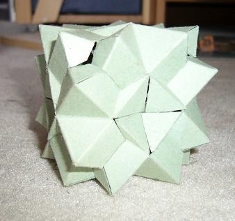 4 verschreaenkte Oktaeder